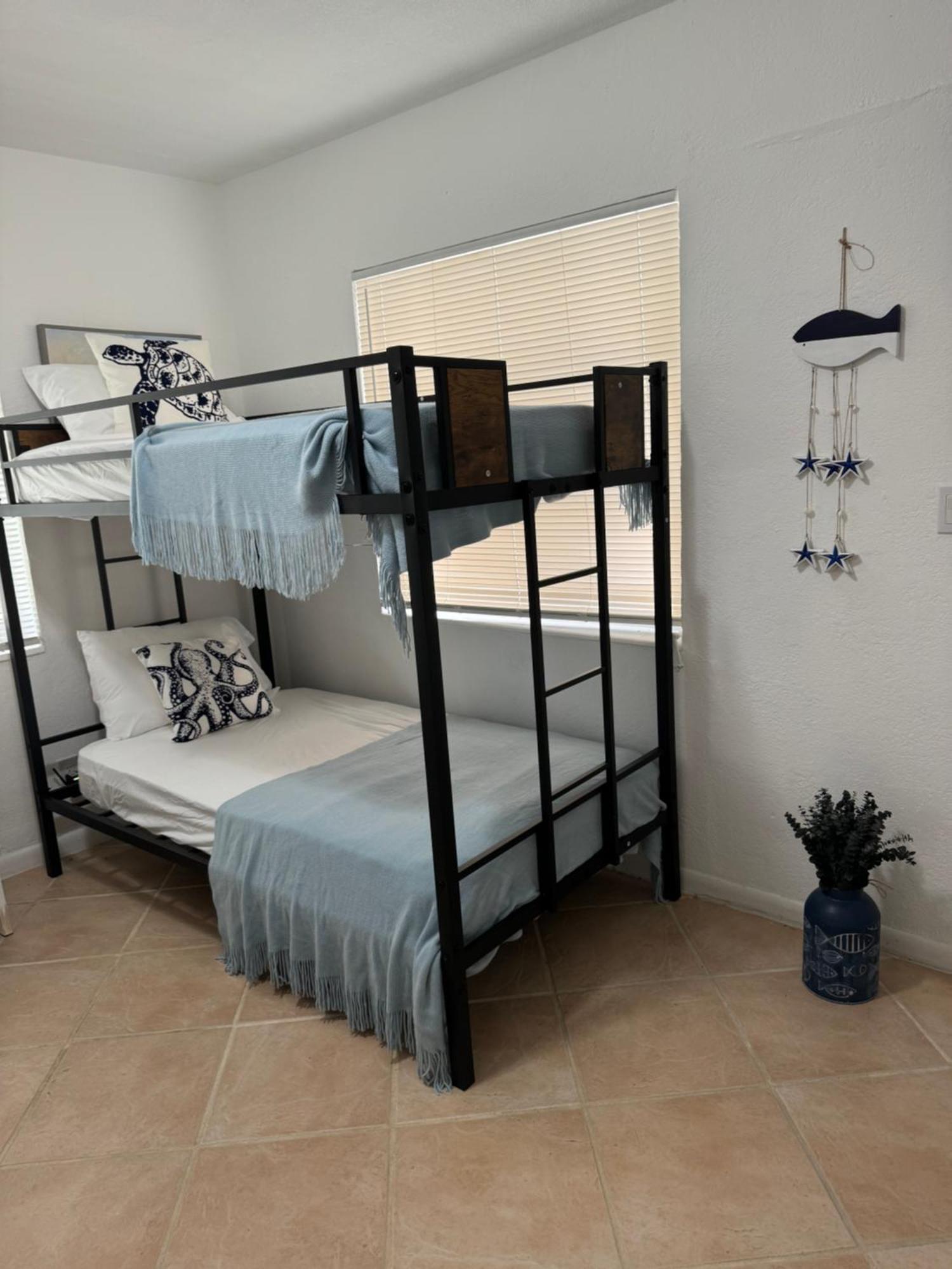 Hostel Beds & Sheets Fll Airport Dania Beach Eksteriør billede